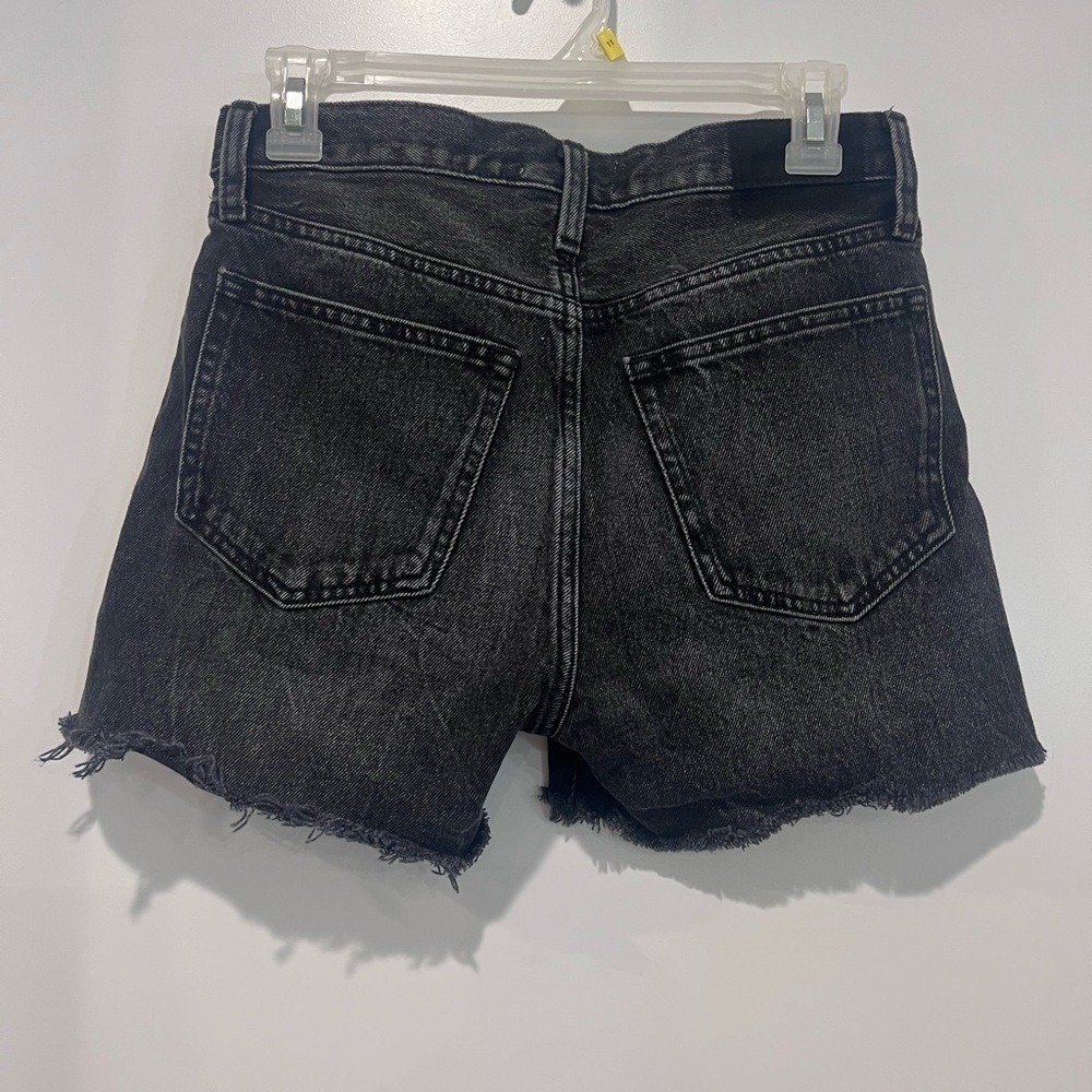 Abercrombie and Fitch mid rise boyfriend Jean short - Picture 3 of 3